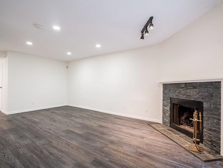 13-9151 Forest Grove Drive, Burnaby, BC, V5A 3Z5 - 4