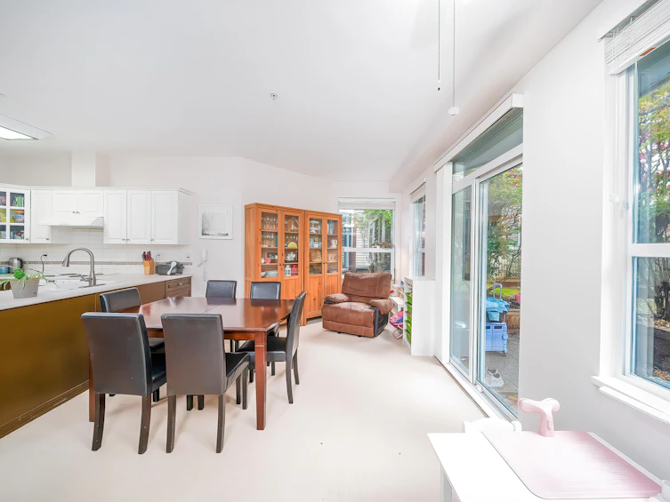 203-5270 Oakmount Crescent, Burnaby, BC, V5H 4S1 - 13
