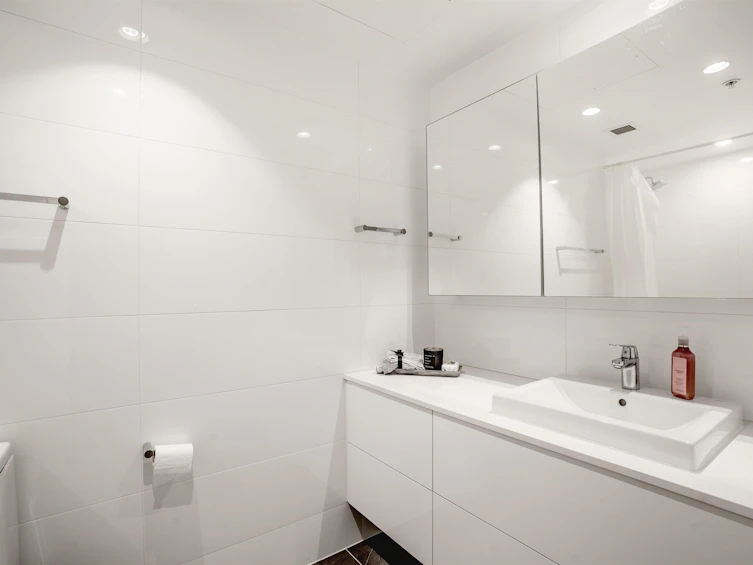 306-1675 Lions Gate Lane, North Vancouver, BC, V7P 3B4 - 15