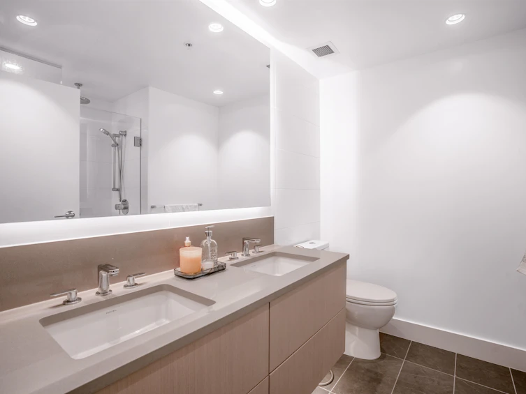 306-1675 Lions Gate Lane, North Vancouver, BC, V7P 3B4 - 10