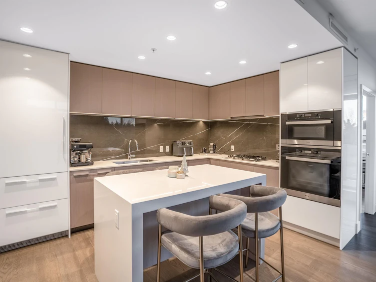 306-1675 Lions Gate Lane, North Vancouver, BC, V7P 3B4 - 4