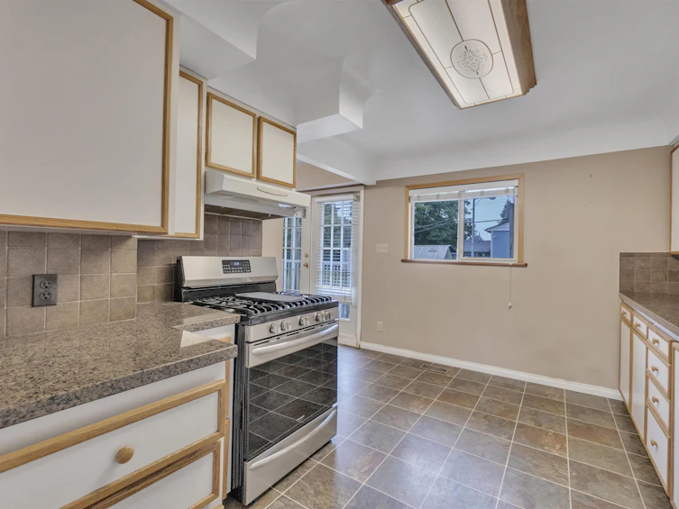 22128 119 Avenue, Maple Ridge, BC, V2X 2Y8 - 14