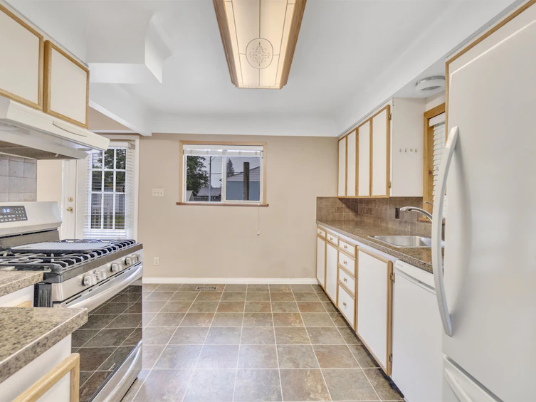 22128 119 Avenue, Maple Ridge, BC, V2X 2Y8 - 13