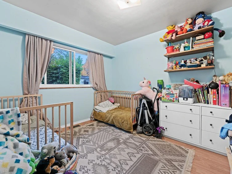 3605 Oxford Street, Vancouver, BC, V5K 1P4 - 17