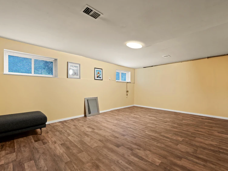 3605 Oxford Street, Vancouver, BC, V5K 1P4 - 21