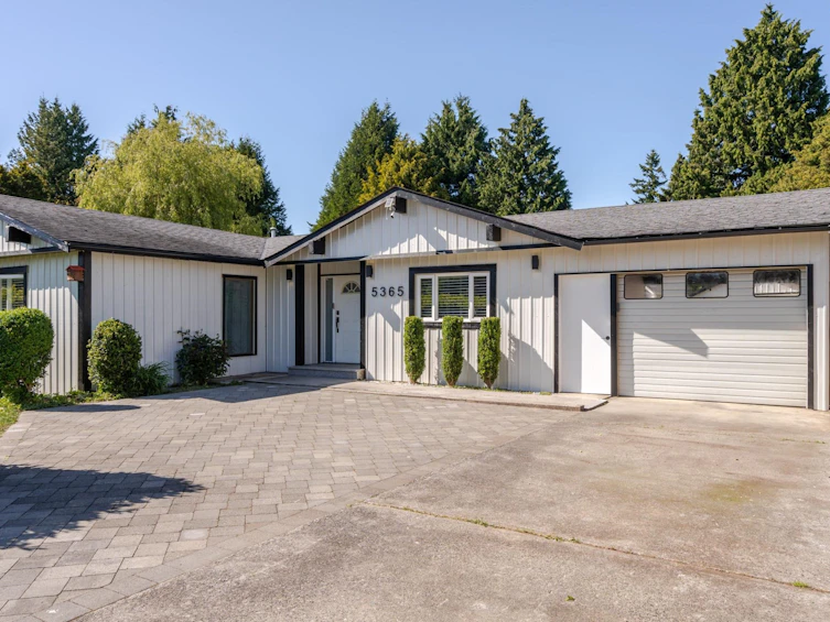 5365 1st Avenue, Delta, BC, V4M 1B8