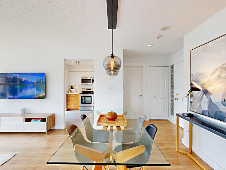 603-1555 Eastern Avenue, North Vancouver, BC, V7L 3G2 - 2