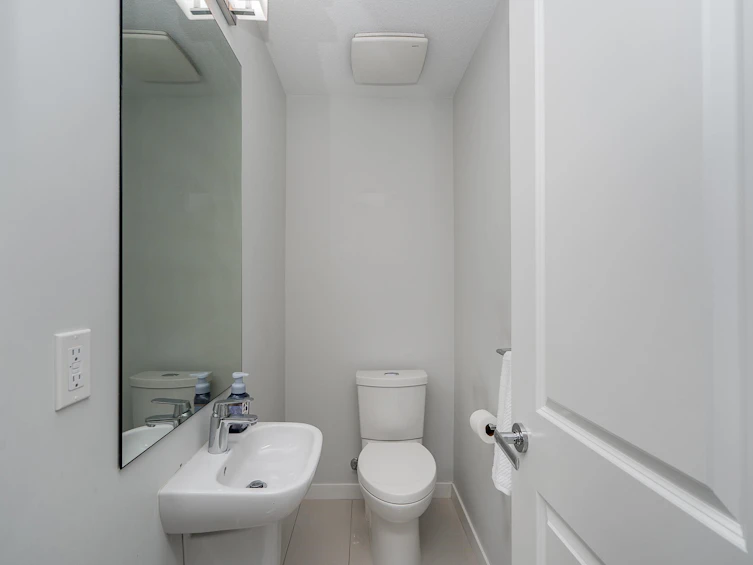140-3500 Burke Village Promenade, Coquitlam, BC, V3E 0N2 - 14