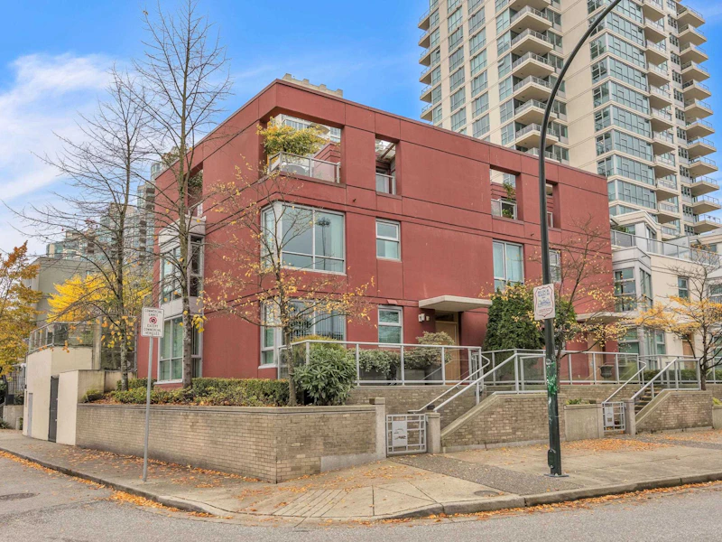 168 Prior Street, Vancouver BC V6A 0A6