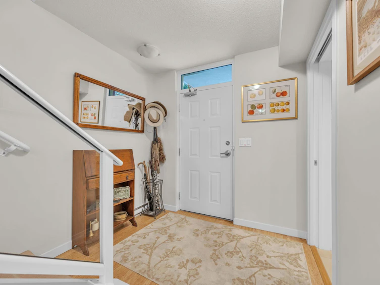 168 Prior Street, Vancouver, BC, V6A 0A6 - 4