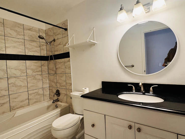 6211 W Greenside Drive, Surrey, BC, V3S 5M8 - 8