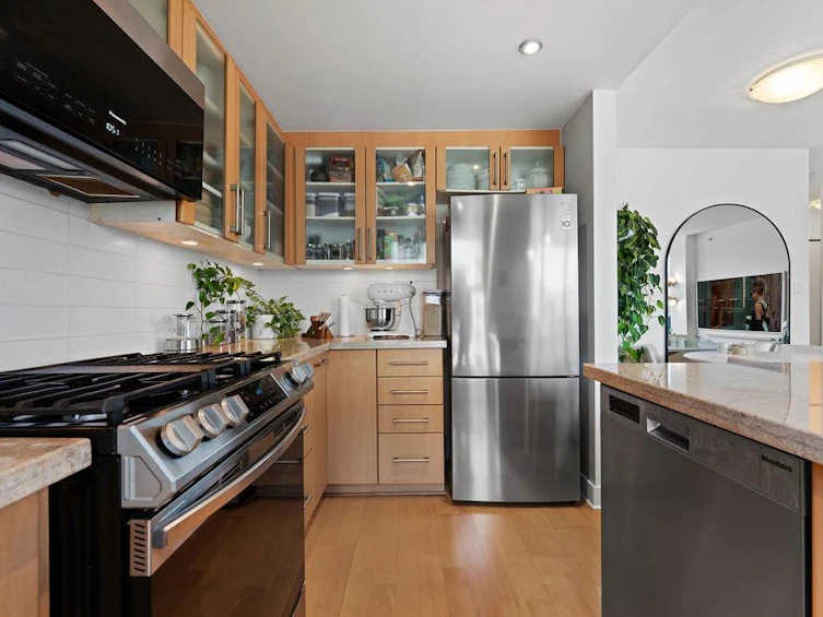 1004-121 W 16th Street, North Vancouver, BC, V7M 3P4 - 9