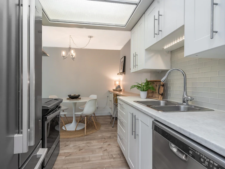 303-1360 Martin Street, Surrey, BC, V4B 3W5 - 2