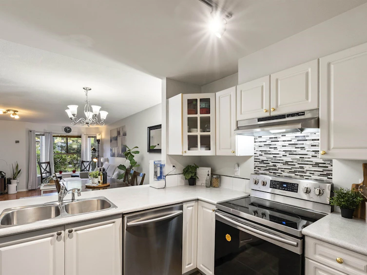 115-15130 108 Avenue, Surrey, BC, V3R 0T8 - 11