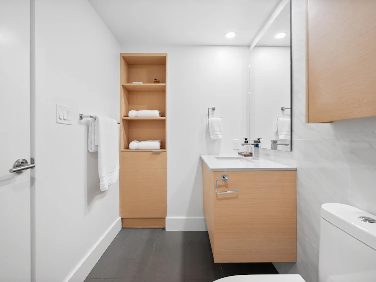 301-1350 Comox Street, Vancouver, BC, V6E 4E1 - 21