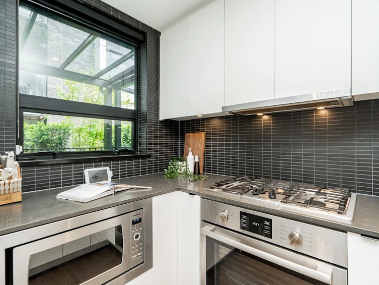 1-83 Moody Street, Port Moody, BC, V3H 0K7 - 9