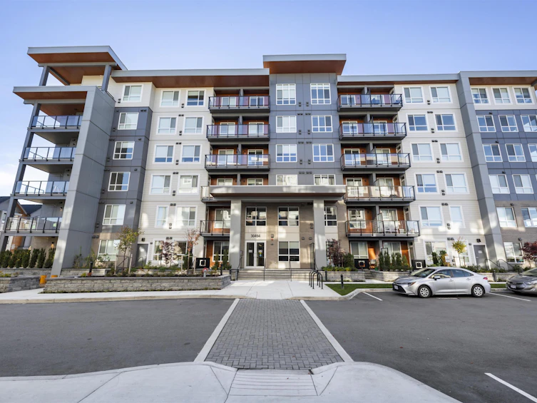 210-30494 Cardinal Avenue, Abbotsford, BC, V2T 6L4 - 2