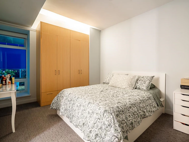 2706-13495 Central Avenue, Surrey, BC, V3T 0K2 - 17