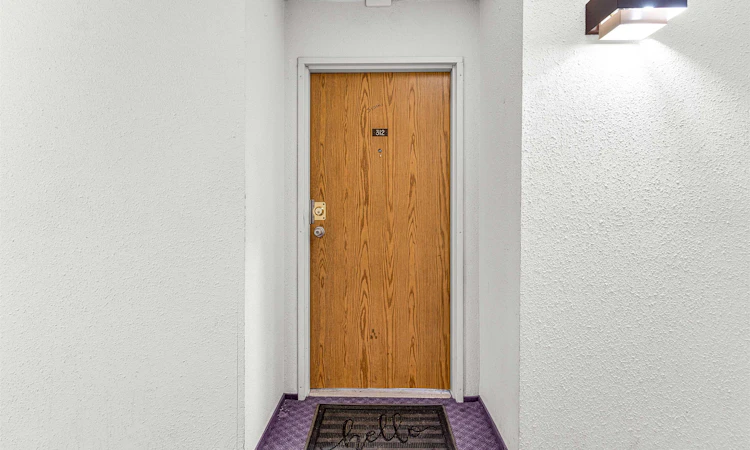 312-10061 150 Street