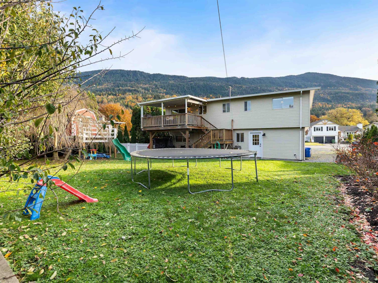 42575 Devon Avenue, Chilliwack, BC, V2R 5C7 - 34