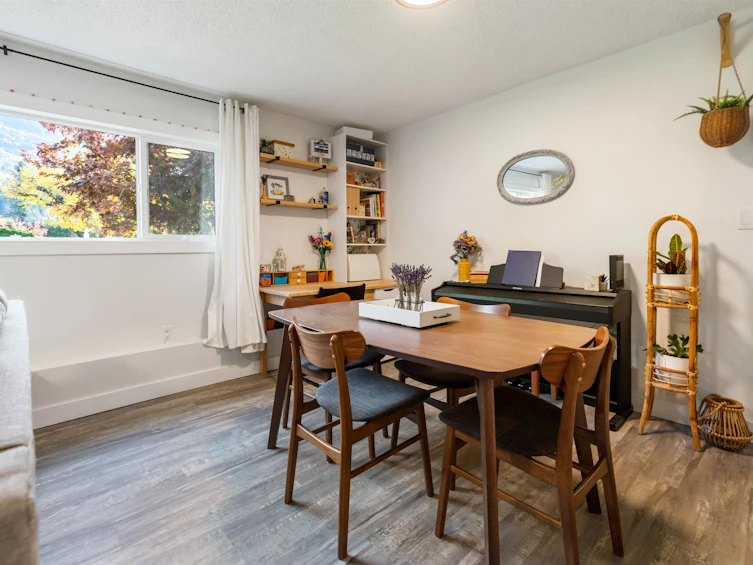 42575 Devon Avenue, Chilliwack, BC, V2R 5C7 - 23