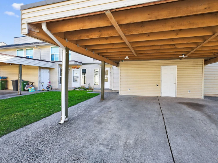 266-32550 Maclure Road, Abbotsford, BC, V2T 4N3 - 2