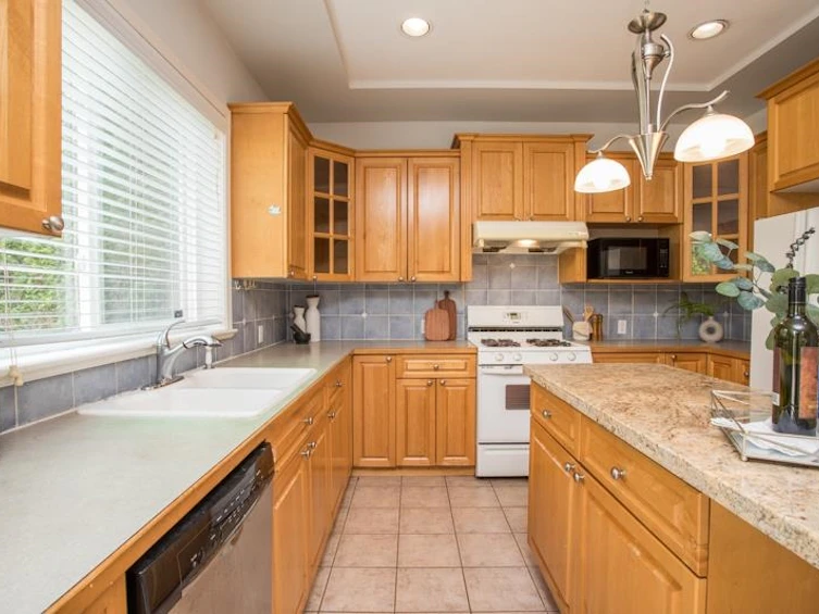3491 Tolmie Avenue, Richmond, BC, V7C 5P8 - 10