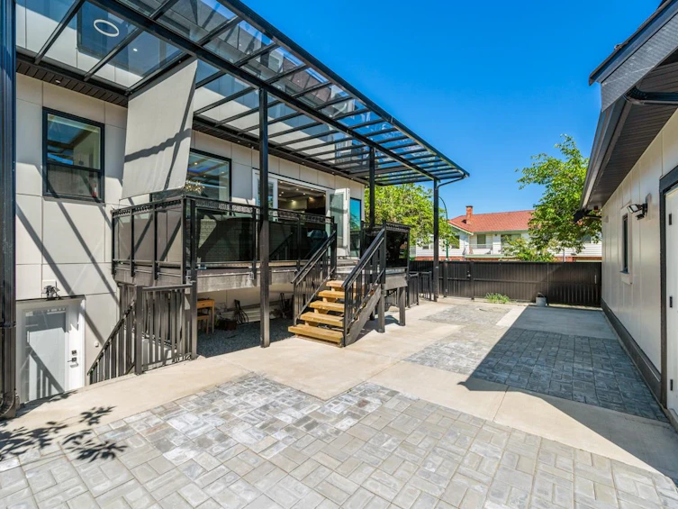2798 E 43rd Avenue, Vancouver, BC, V5R 2Y9 - 32