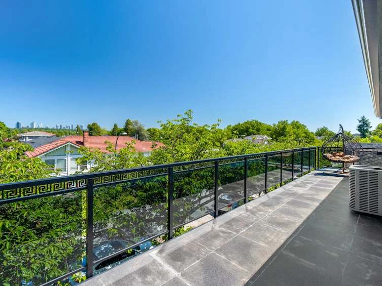 2798 E 43rd Avenue, Vancouver, BC, V5R 2Y9 - 29