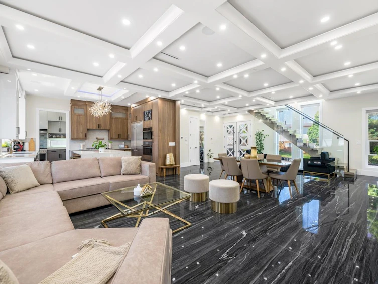 2798 E 43rd Avenue, Vancouver, BC, V5R 2Y9 - 3