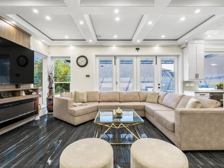 2798 E 43rd Avenue, Vancouver, BC, V5R 2Y9 - 5
