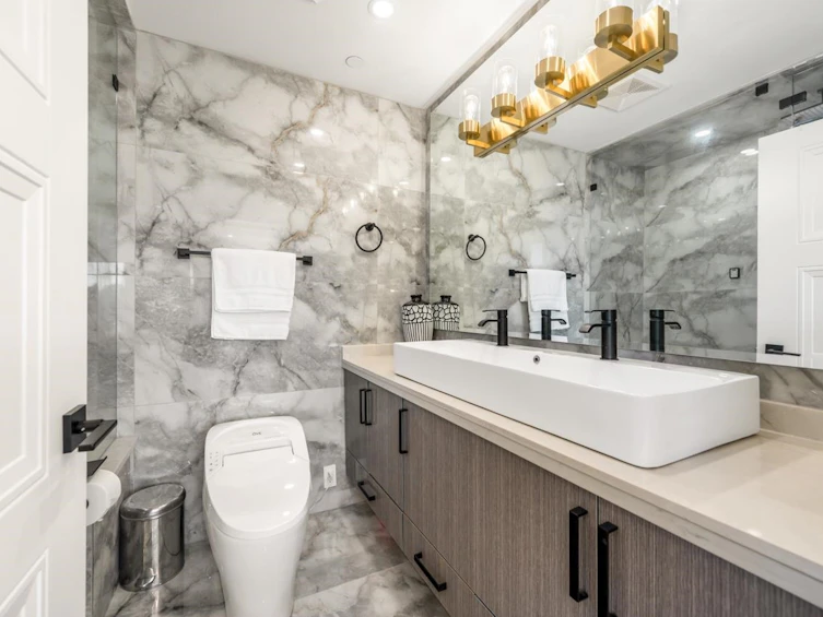 2798 E 43rd Avenue, Vancouver, BC, V5R 2Y9 - 16