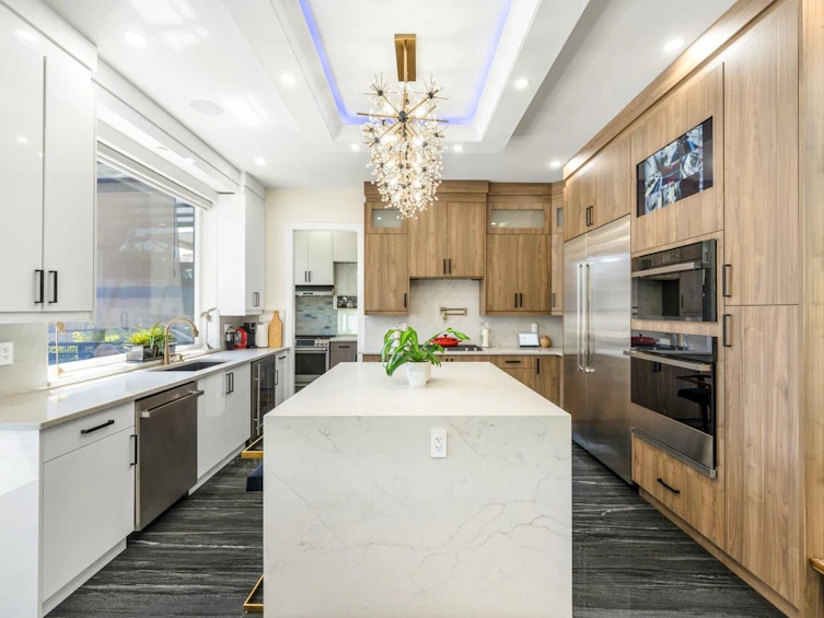 2798 E 43rd Avenue, Vancouver, BC, V5R 2Y9 - 11