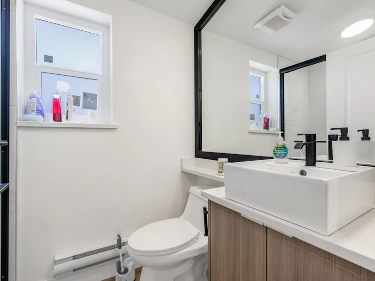 2798 E 43rd Avenue, Vancouver, BC, V5R 2Y9 - 26