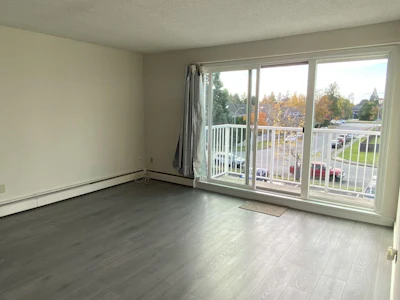 308-7280 Lindsay Road - 3