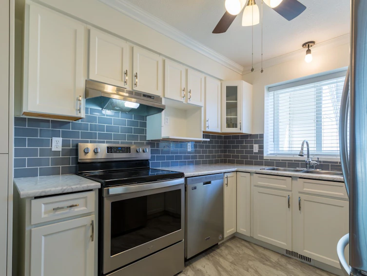3-45435 Knight Road, Chilliwack, BC, V2R 3E8 - 5