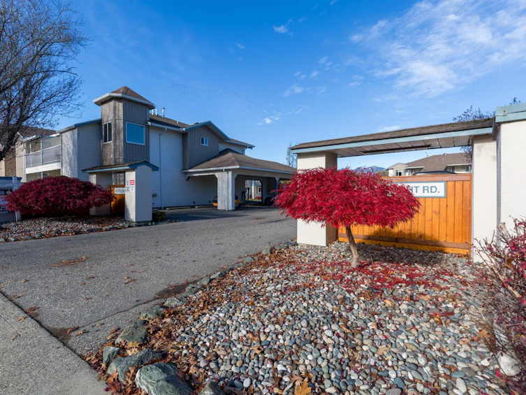 3-45435 Knight Road, Chilliwack, BC, V2R 3E8 - 2