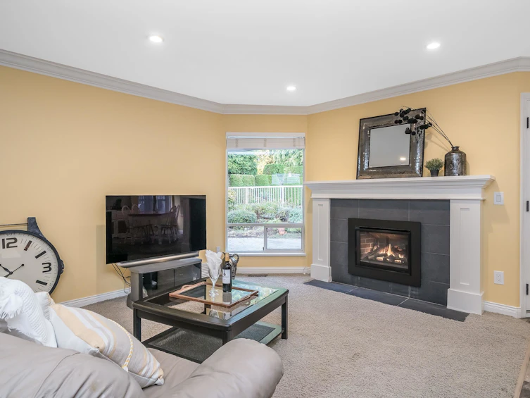 14999 21b Avenue, Surrey, BC, V4A 8Z8 - 21