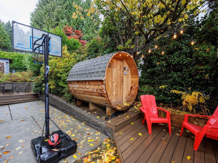 1806 Deep Cove Road, North Vancouver, BC, V7G 1S6 - 34