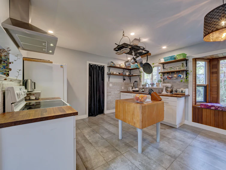 143 Pratt Road, Gibsons, BC, V0N 1V3 - 7