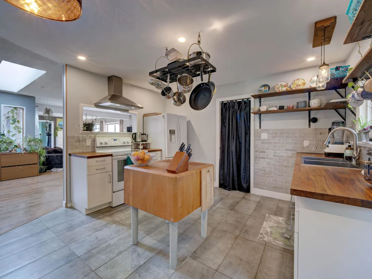 143 Pratt Road, Gibsons, BC, V0N 1V3 - 10