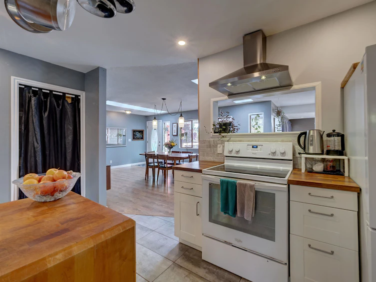 143 Pratt Road, Gibsons, BC, V0N 1V3 - 11