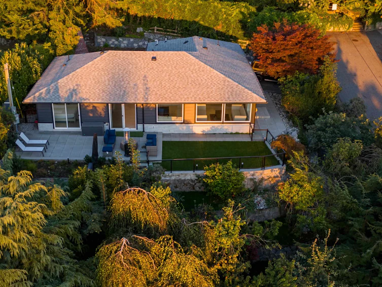3812 Dalkeith Drive, North Vancouver, BC, V7N 3N6 - 22