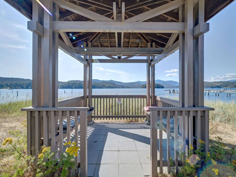 5917 Beachgate Lane, Sechelt, BC, V7Z 0S3 - 34