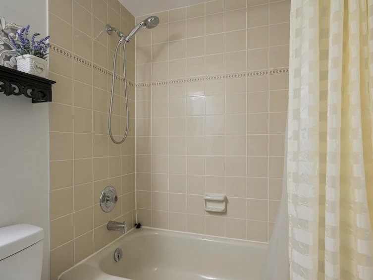 110-32823 Landeau Place, Abbotsford, BC, V2S 6S6 - 19