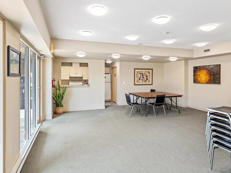 1201-160 W Keith Road, North Vancouver, BC, V7M 3M2 - 39