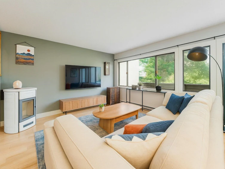 7-7305 Montecito Drive, Burnaby, BC, V5A 1R2 - 3