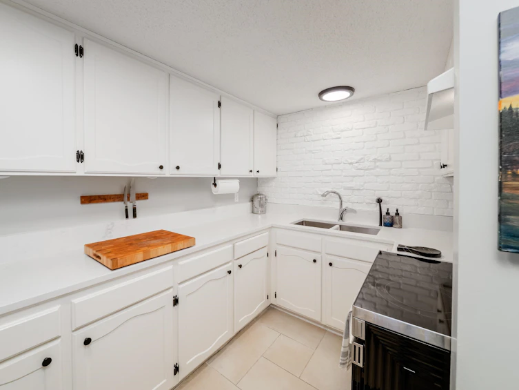 7-7305 Montecito Drive, Burnaby, BC, V5A 1R2 - 8