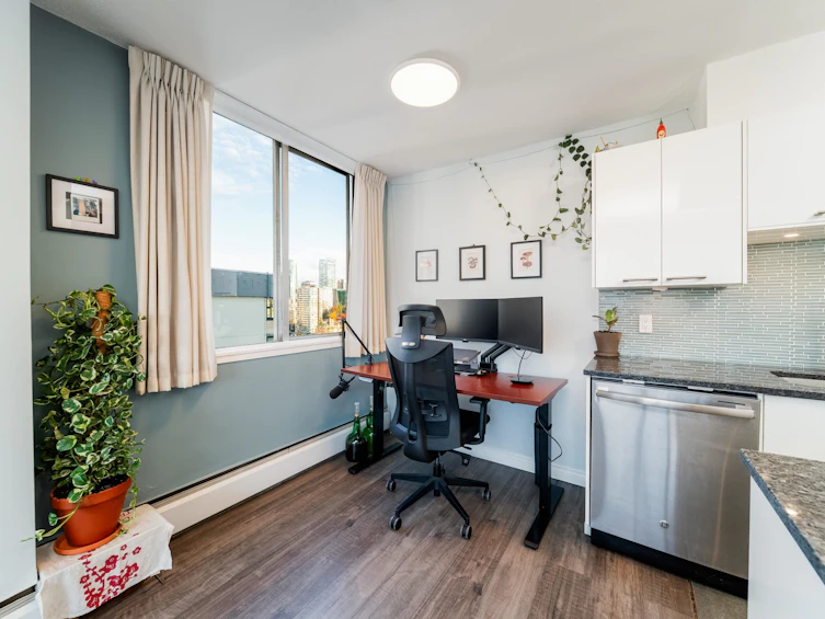 2004-1251 Cardero Street, Vancouver, BC, V6G 2H9 - 10
