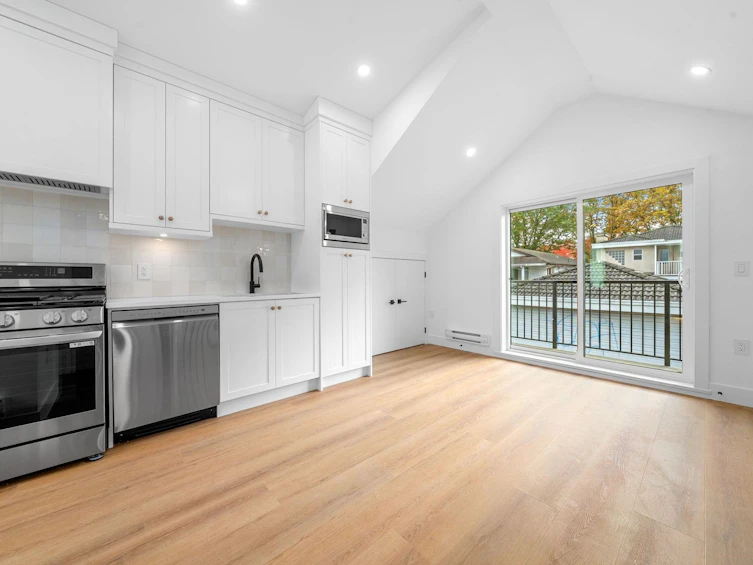 2526 Mcgill Street, Vancouver, BC, V5K 1H1 - 14